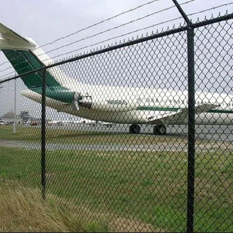 Rolled-Edge Safety Fence